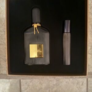 Tom Ford Black Orchid Elegant Gold Packaging